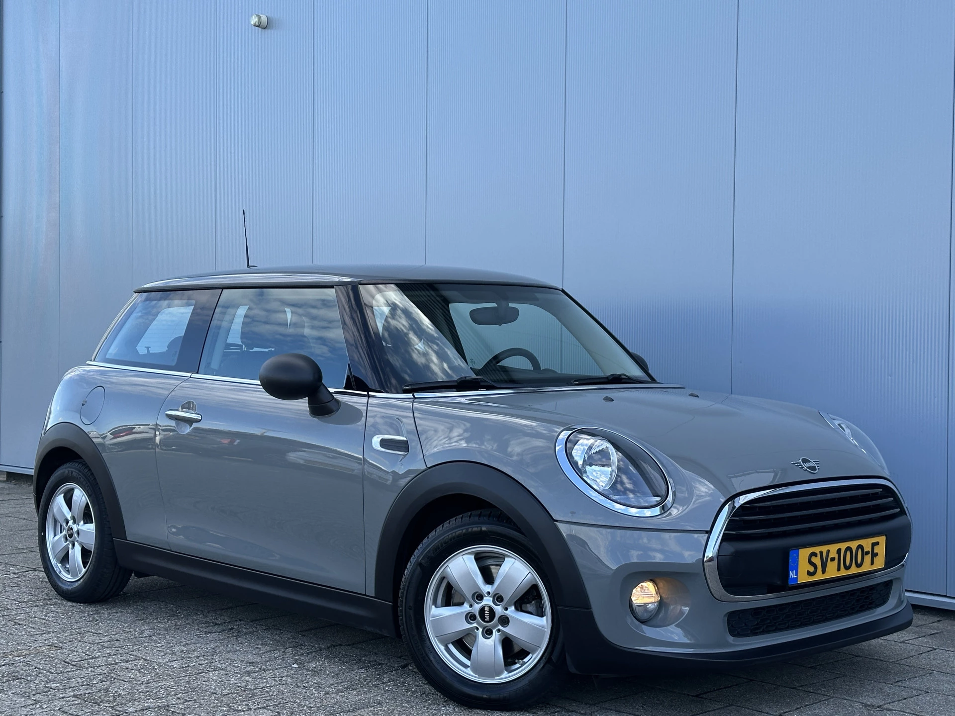Hoofdafbeelding MINI One