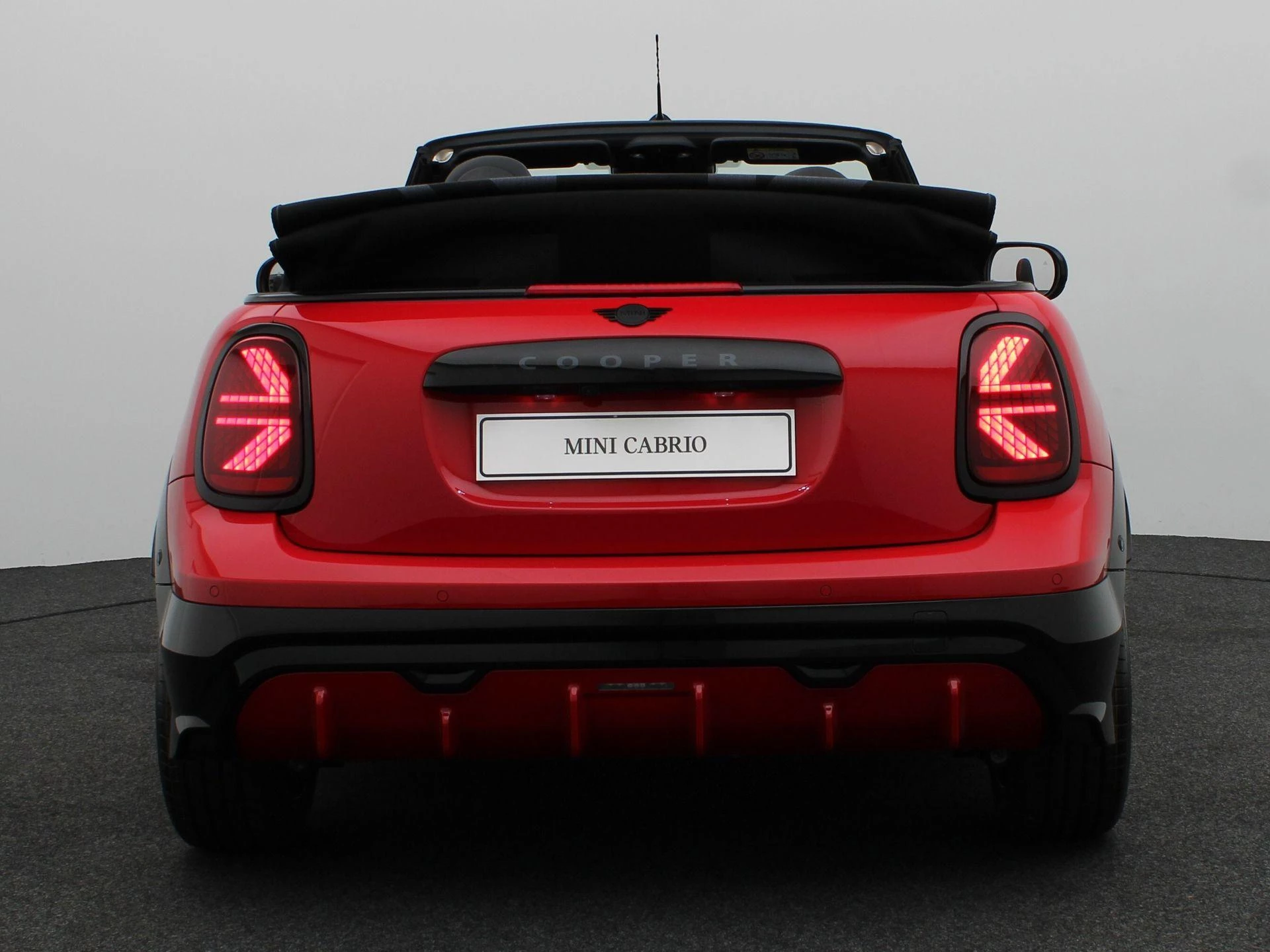 Hoofdafbeelding MINI Cabrio