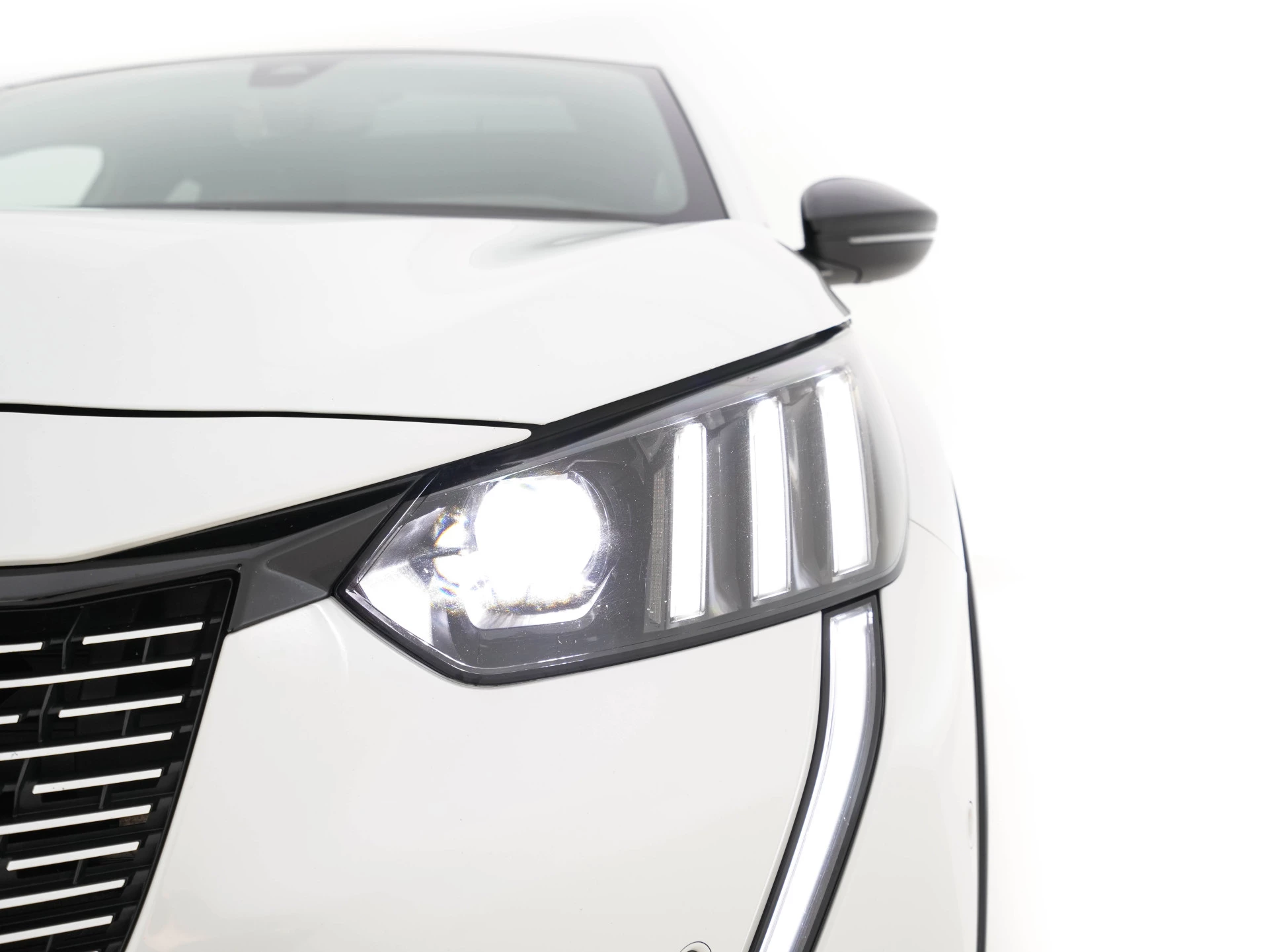 Hoofdafbeelding Peugeot e-208