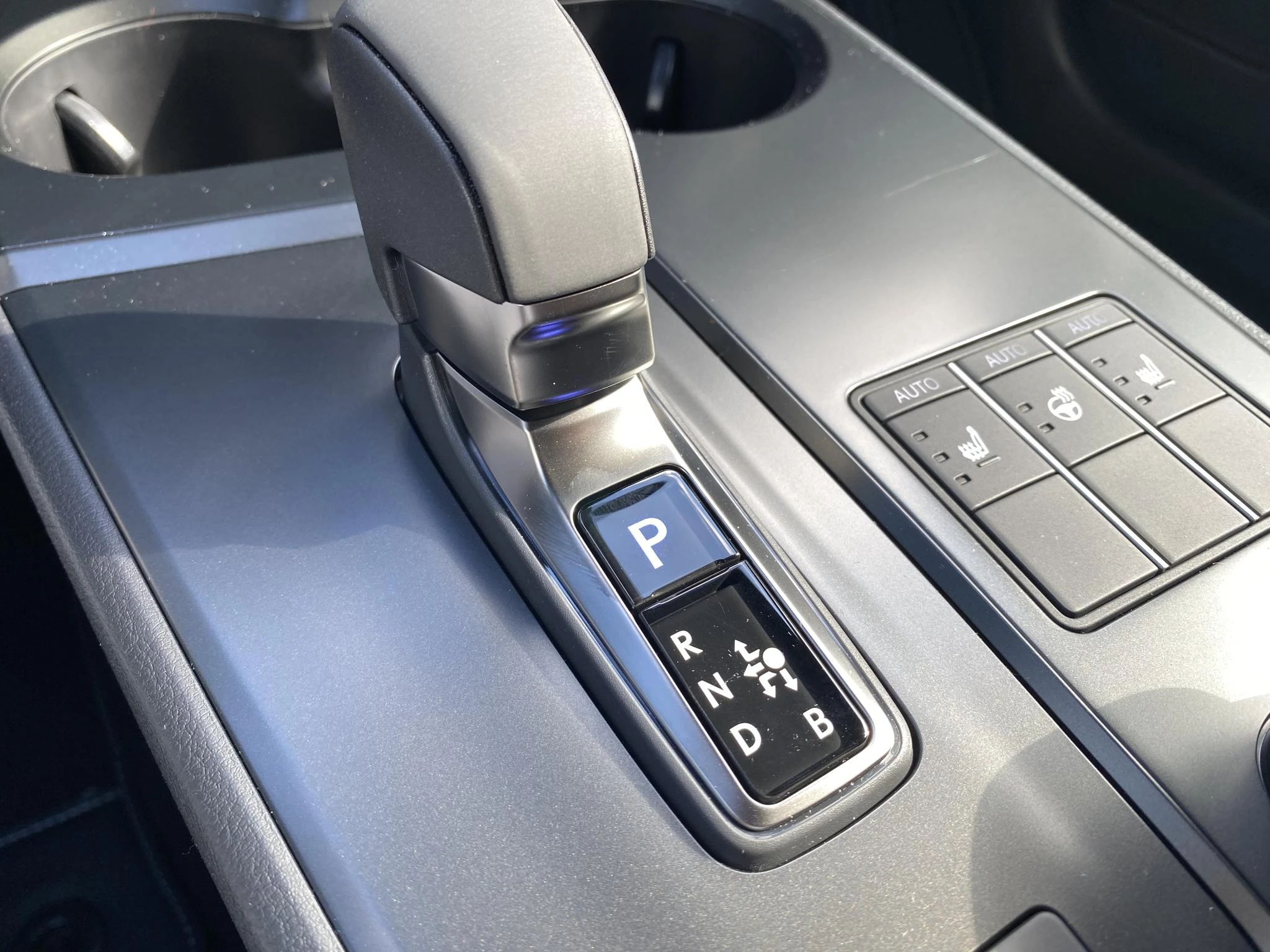 Hoofdafbeelding Lexus UX