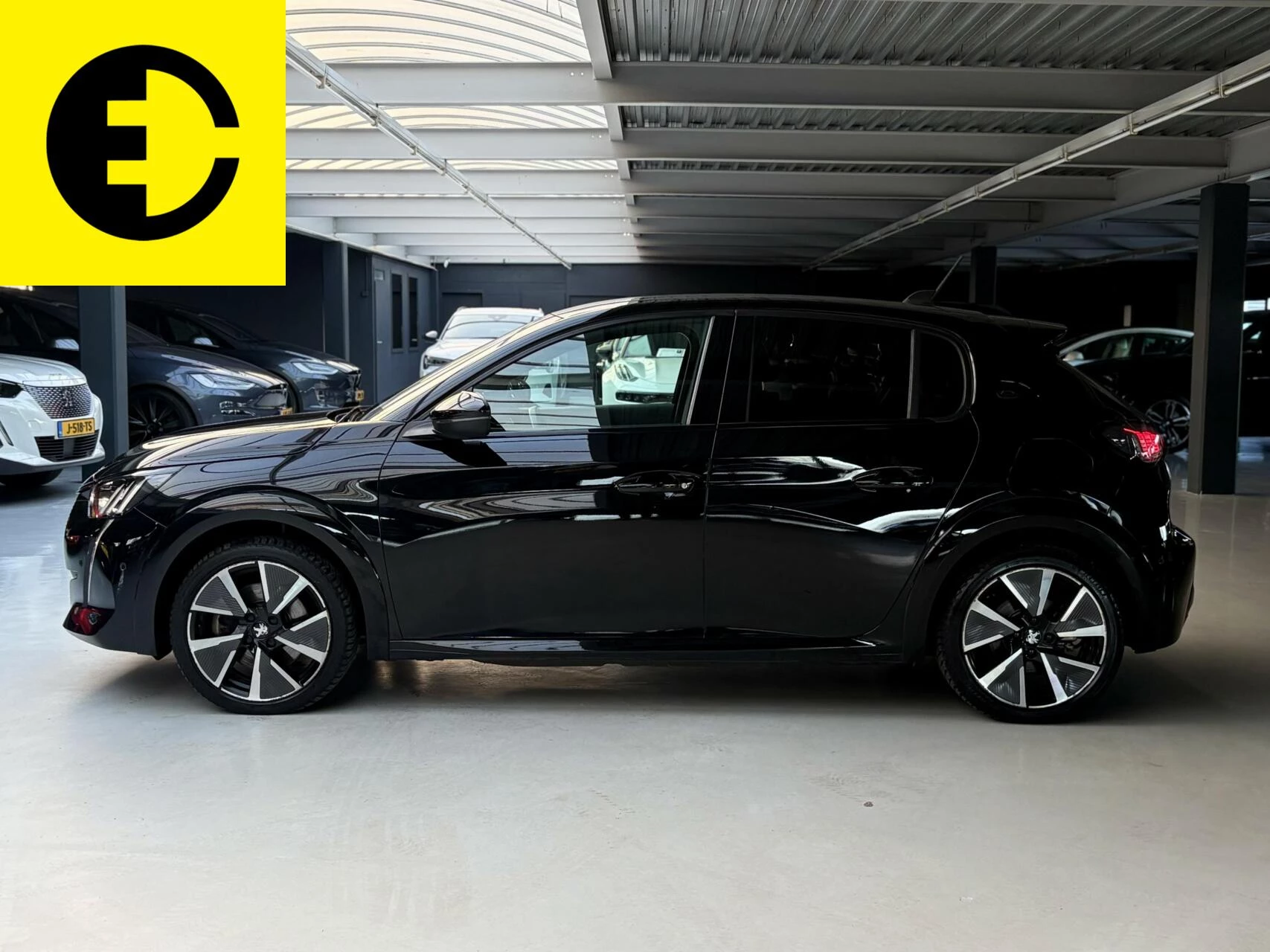 Hoofdafbeelding Peugeot e-208