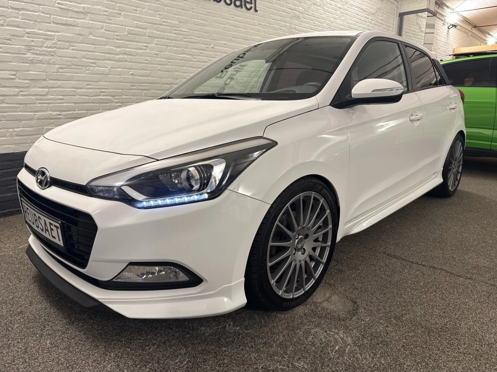 Hoofdafbeelding Hyundai i20