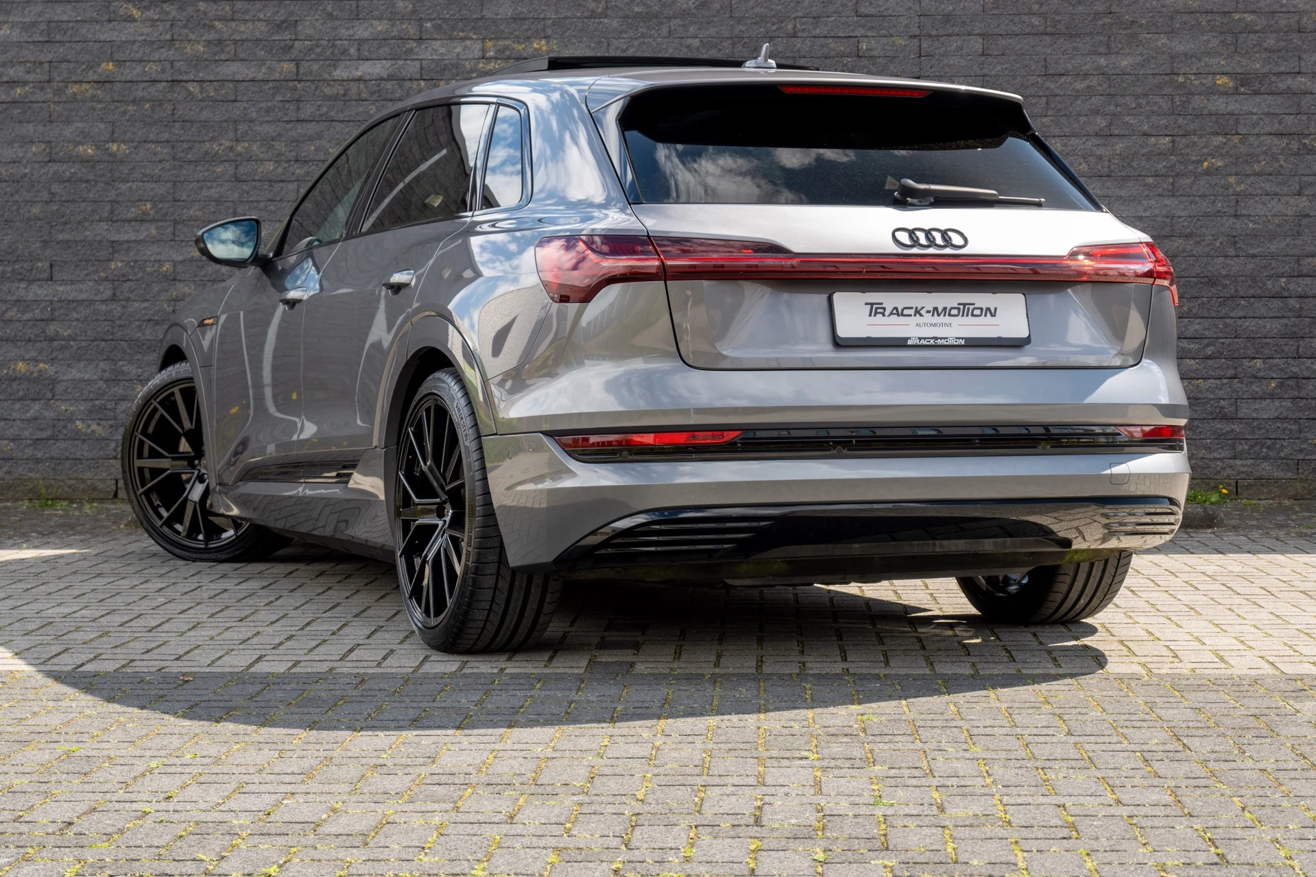 Hoofdafbeelding Audi e-tron