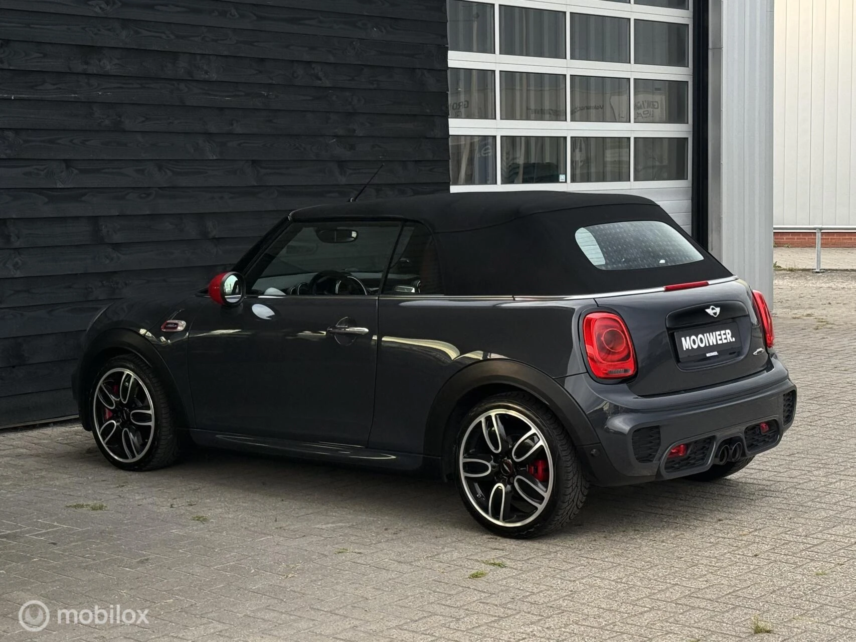 MINI Cooper Cabrio