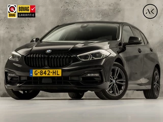 BMW 1 Serie 118i Sport Automaat (APPLE CARPLAY, GROOT NAVI, LEDER, CAMERA, SPORTSTOELEN, SFEERVERLICHTING, CRUISE, NIEUWSTAAT)