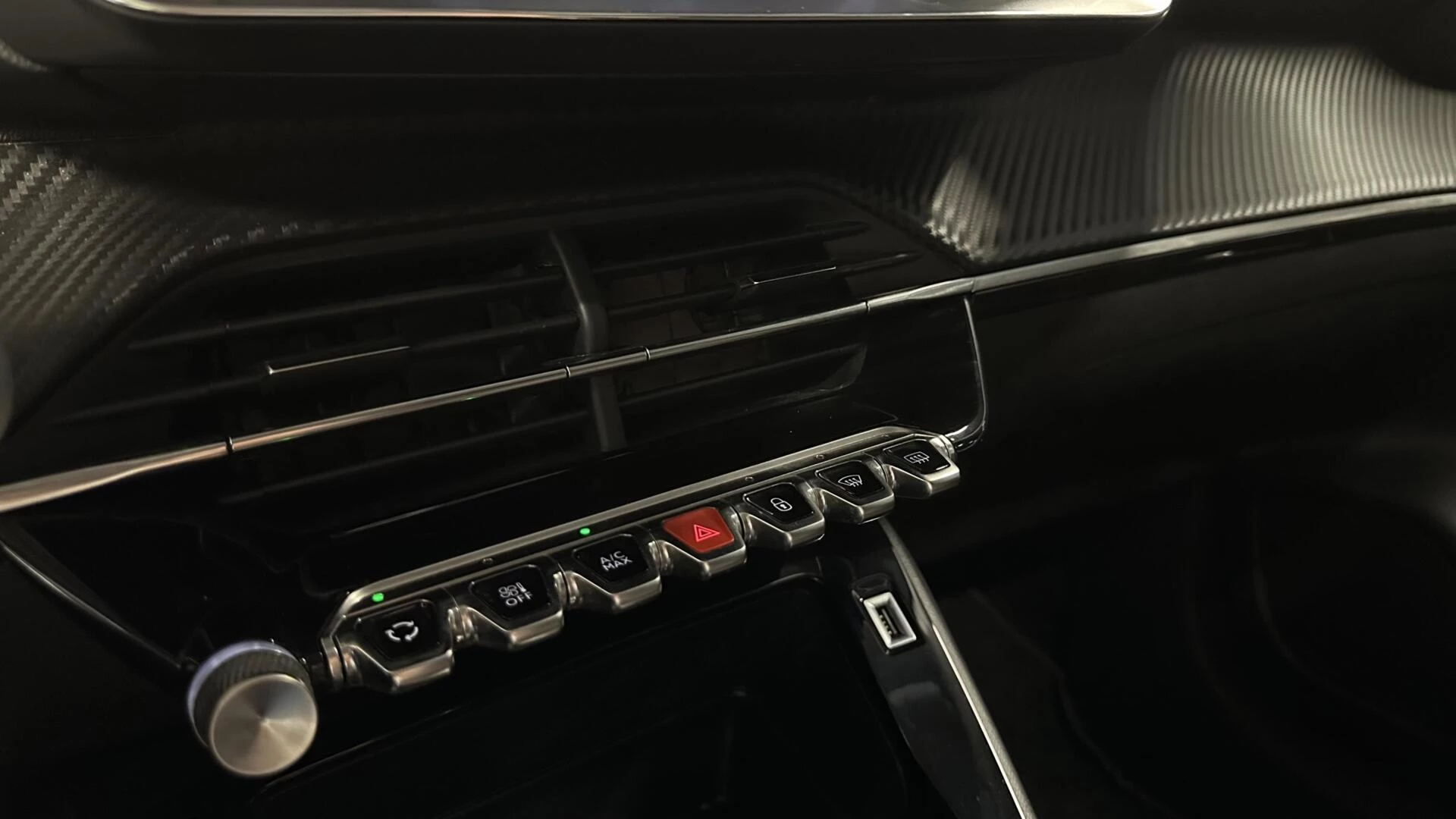 Hoofdafbeelding Peugeot e-208