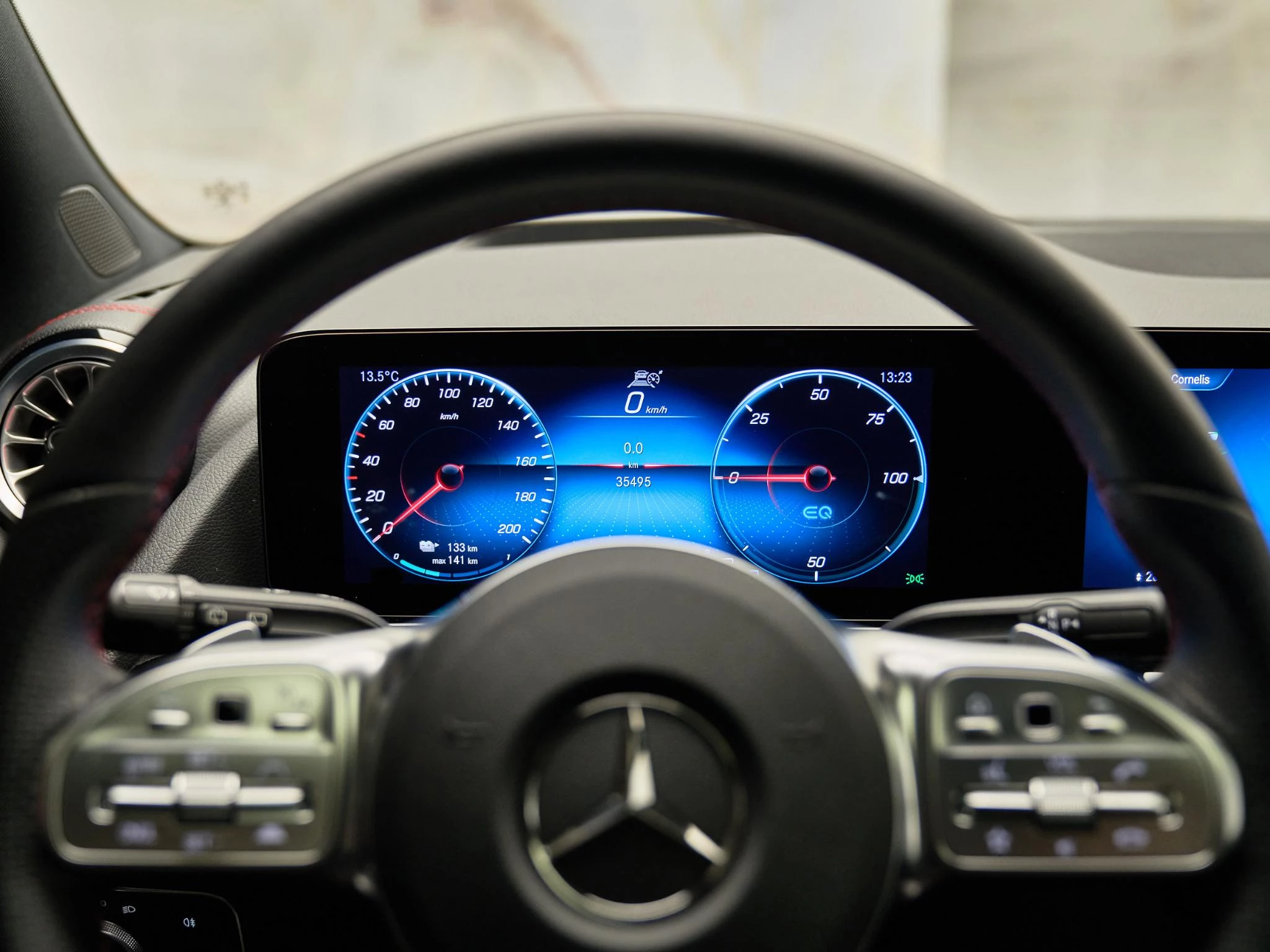 Hoofdafbeelding Mercedes-Benz EQA