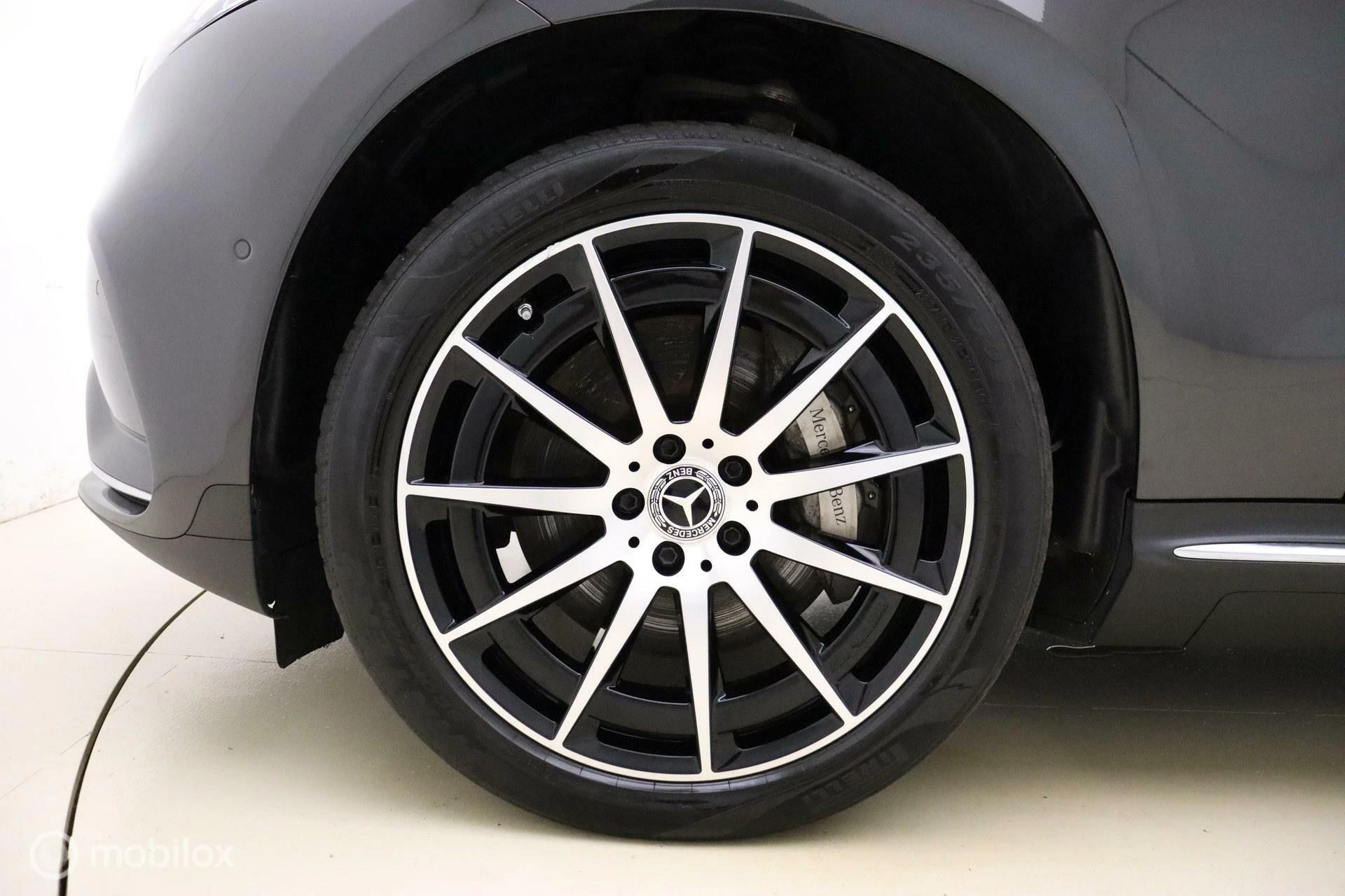 Hoofdafbeelding Mercedes-Benz EQC