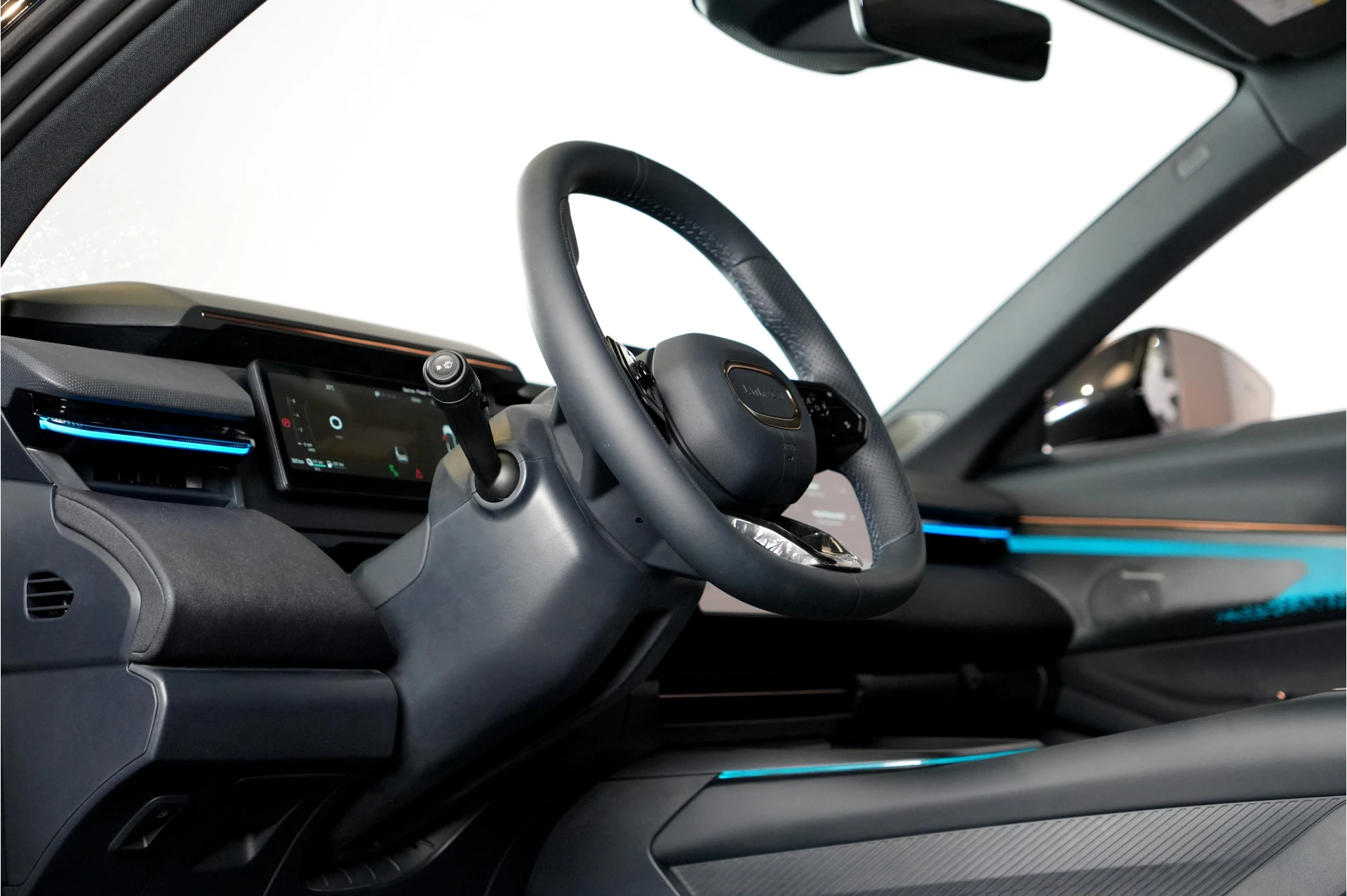 Hoofdafbeelding Lynk & Co 08