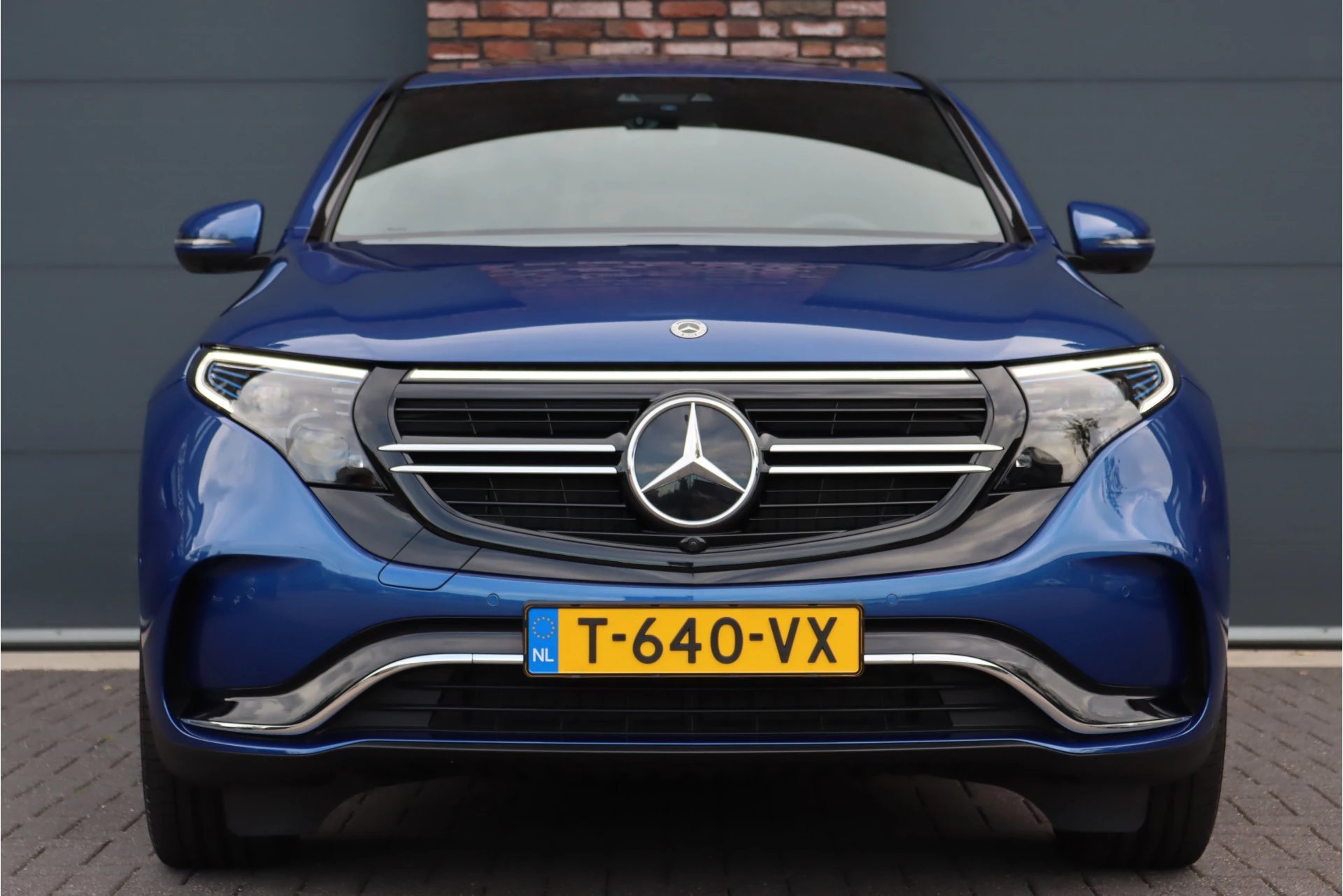 Hoofdafbeelding Mercedes-Benz EQC