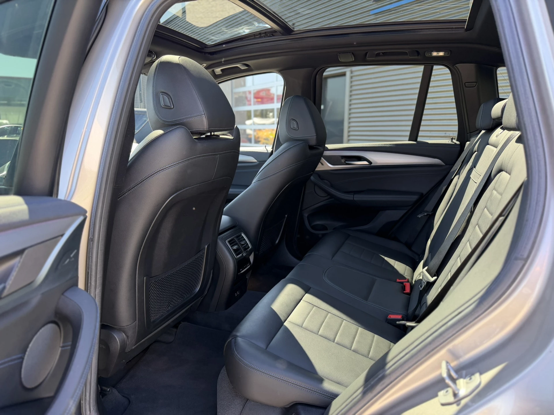 Hoofdafbeelding BMW iX3
