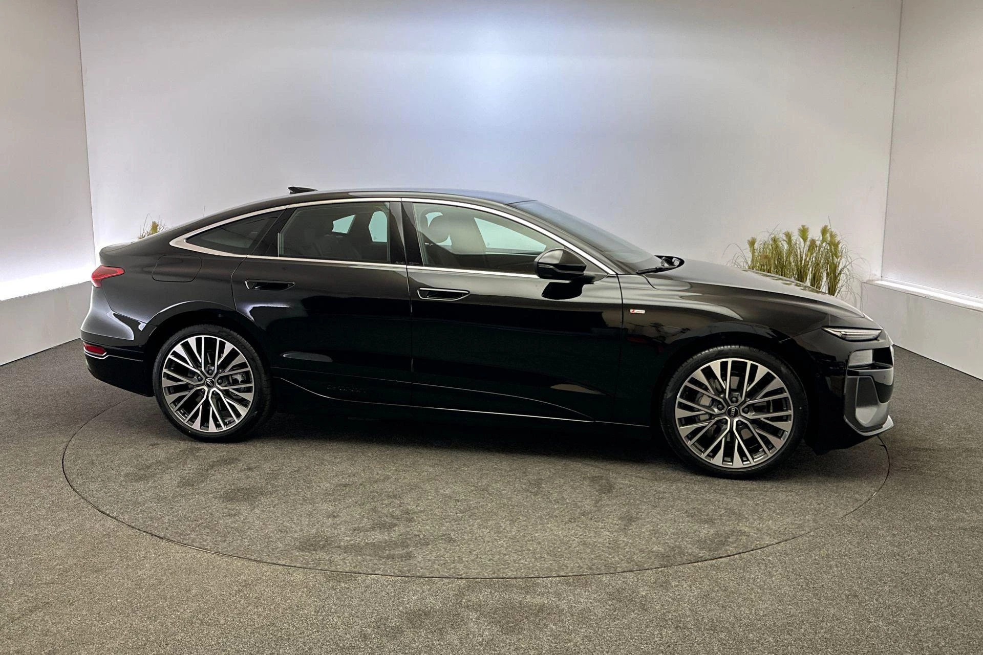 Hoofdafbeelding Audi A6 e-tron