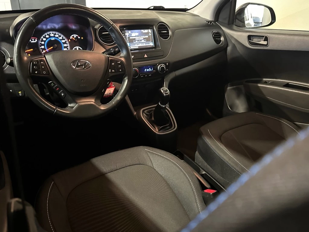 Hoofdafbeelding Hyundai i10