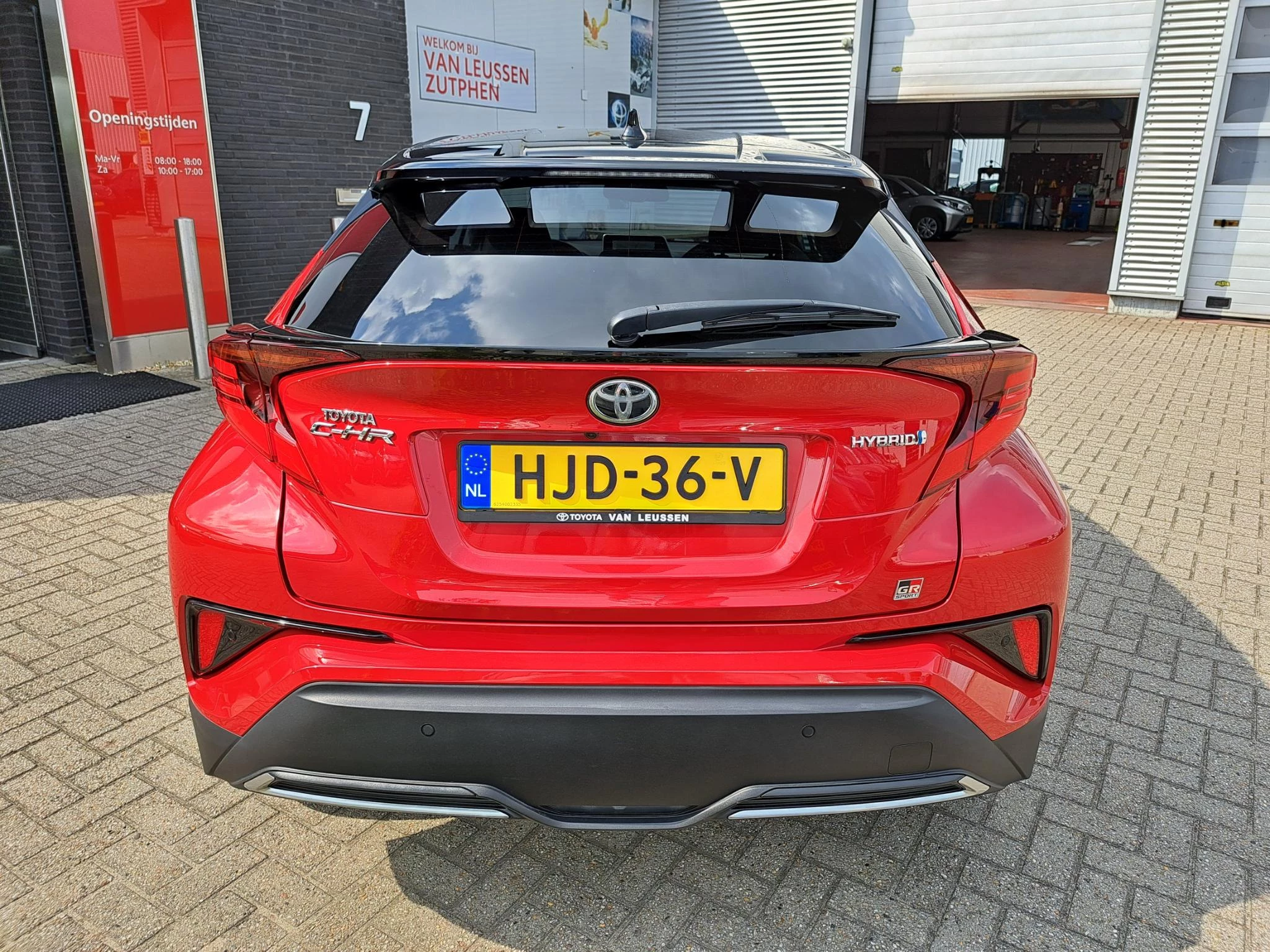 Hoofdafbeelding Toyota C-HR