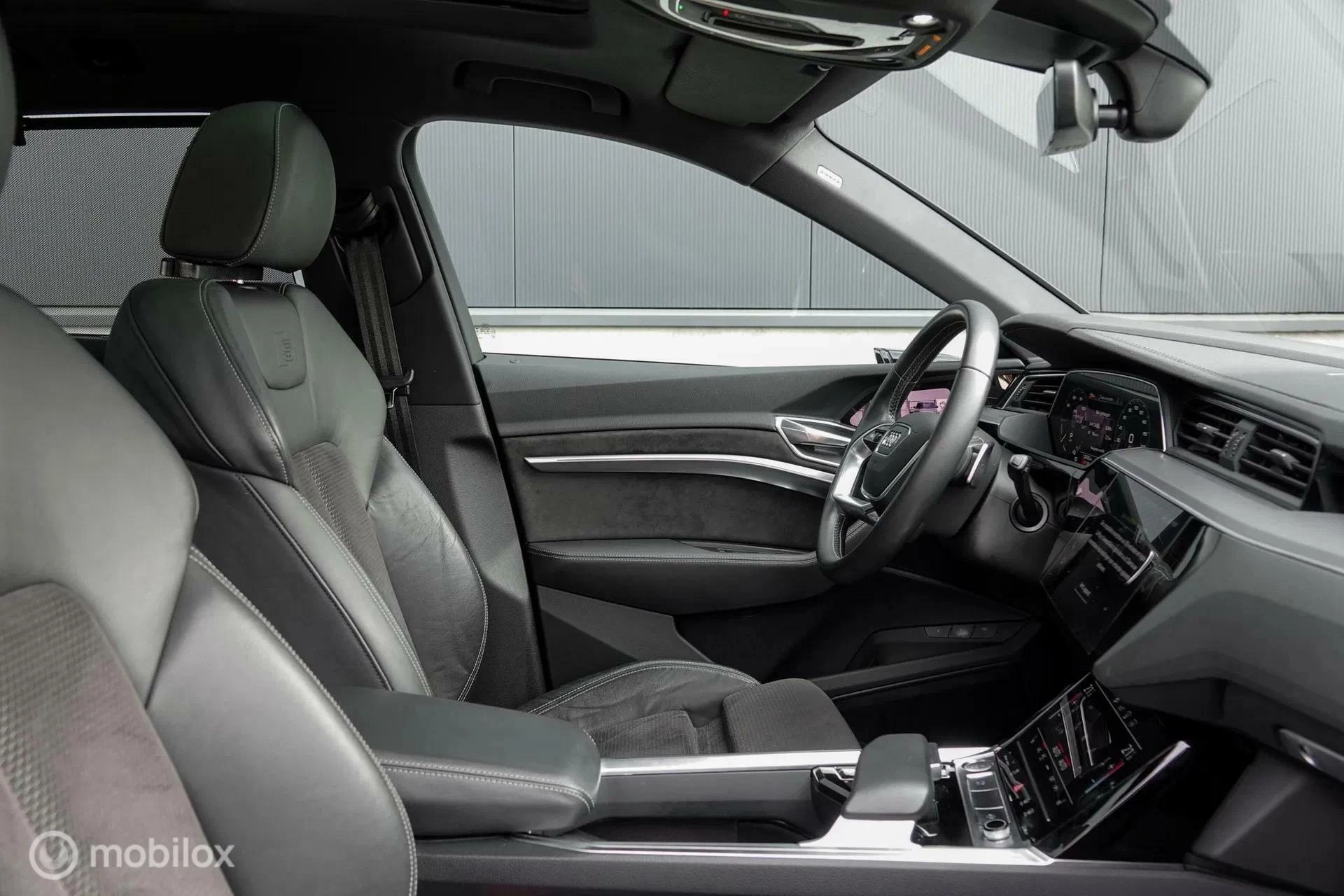 Hoofdafbeelding Audi e-tron
