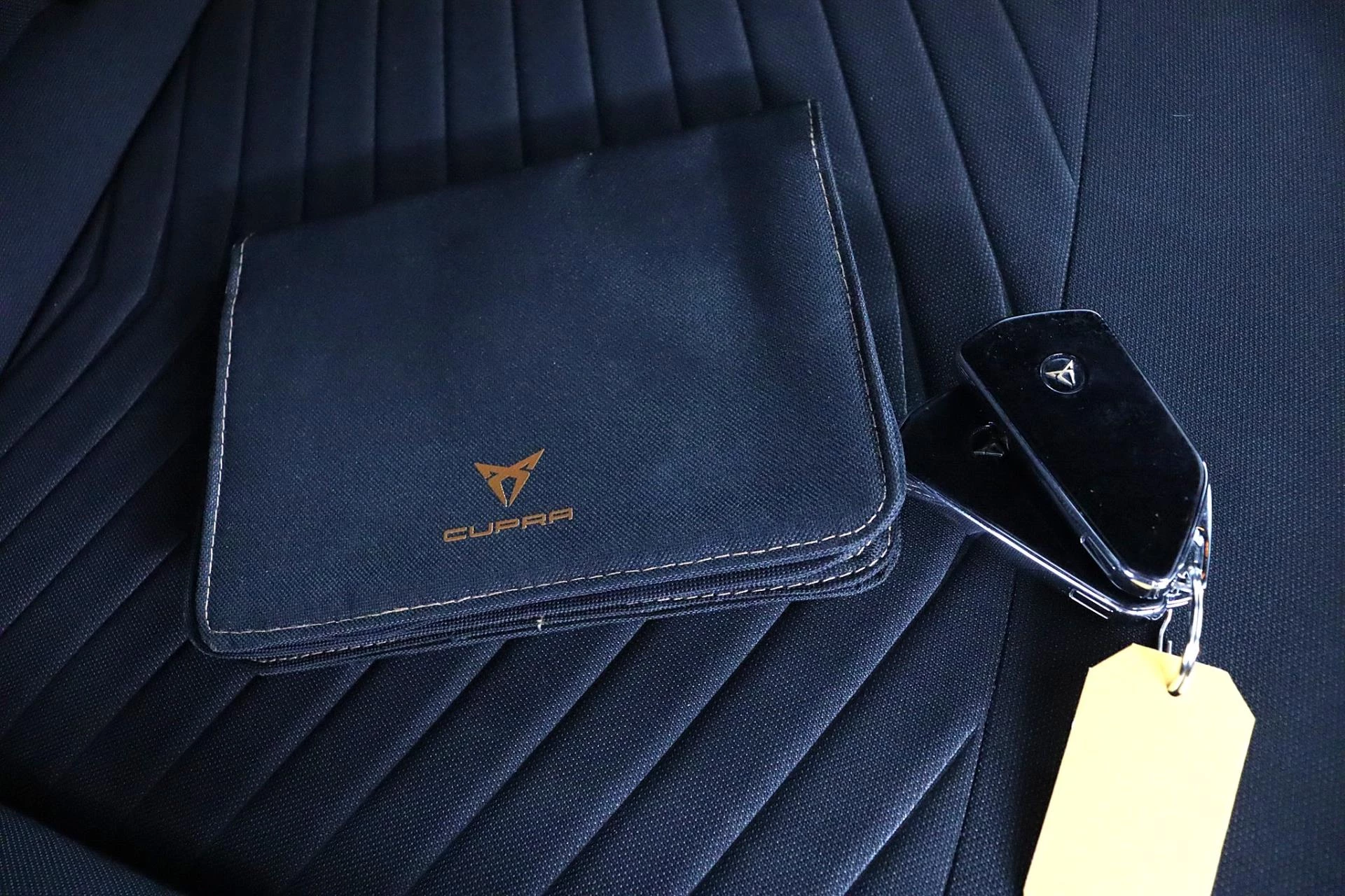 Hoofdafbeelding CUPRA Born