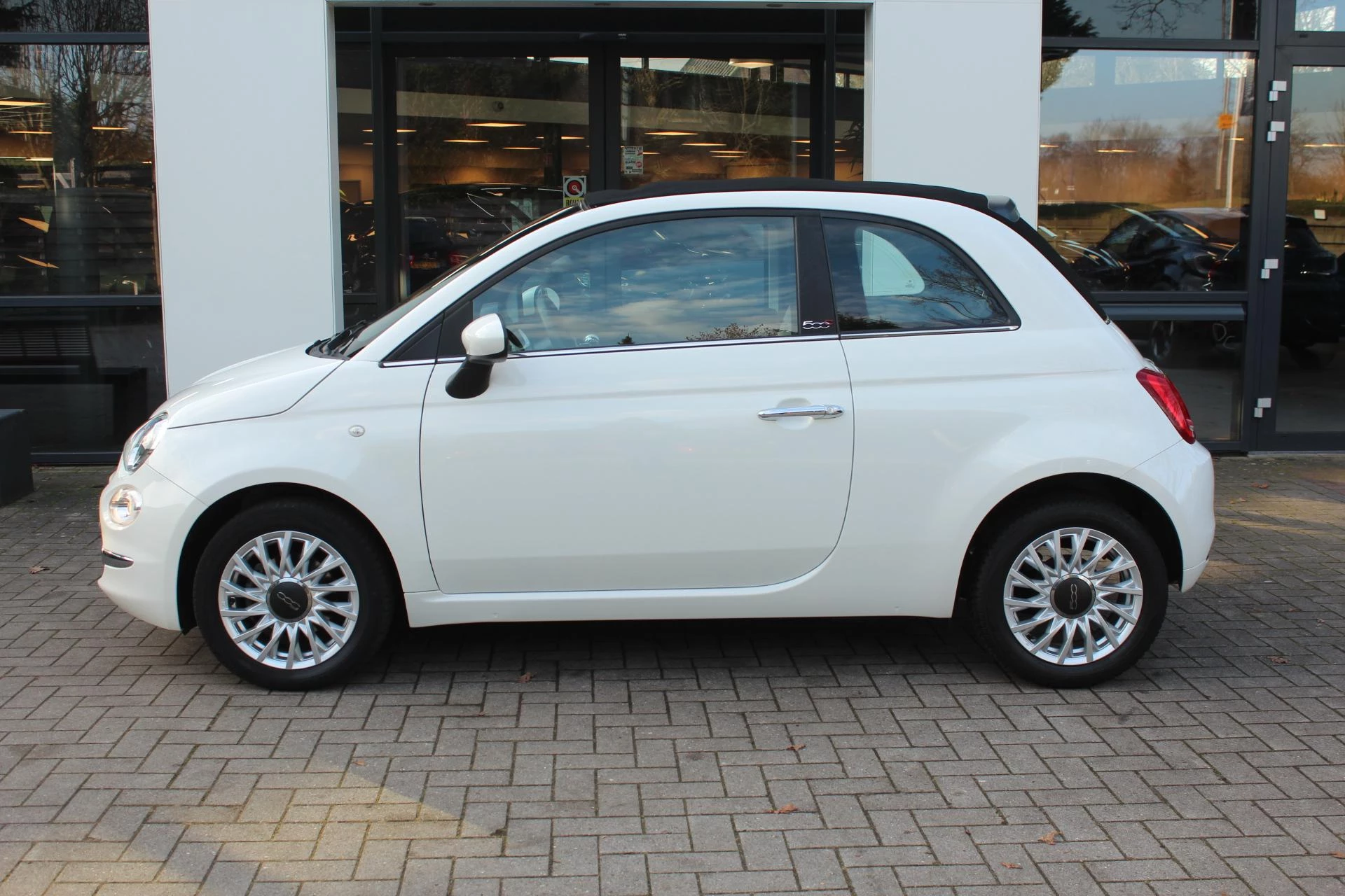 Hoofdafbeelding Fiat 500C