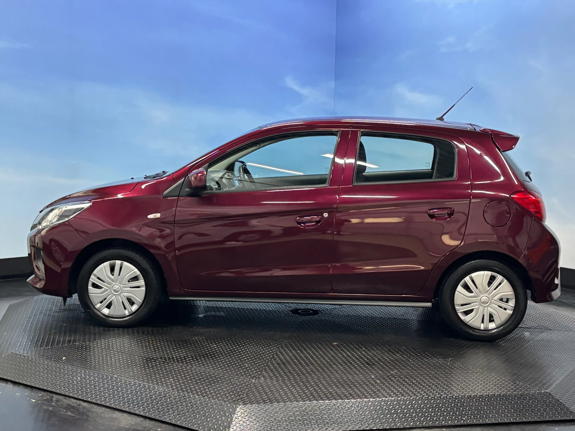 Hoofdafbeelding Mitsubishi Space Star