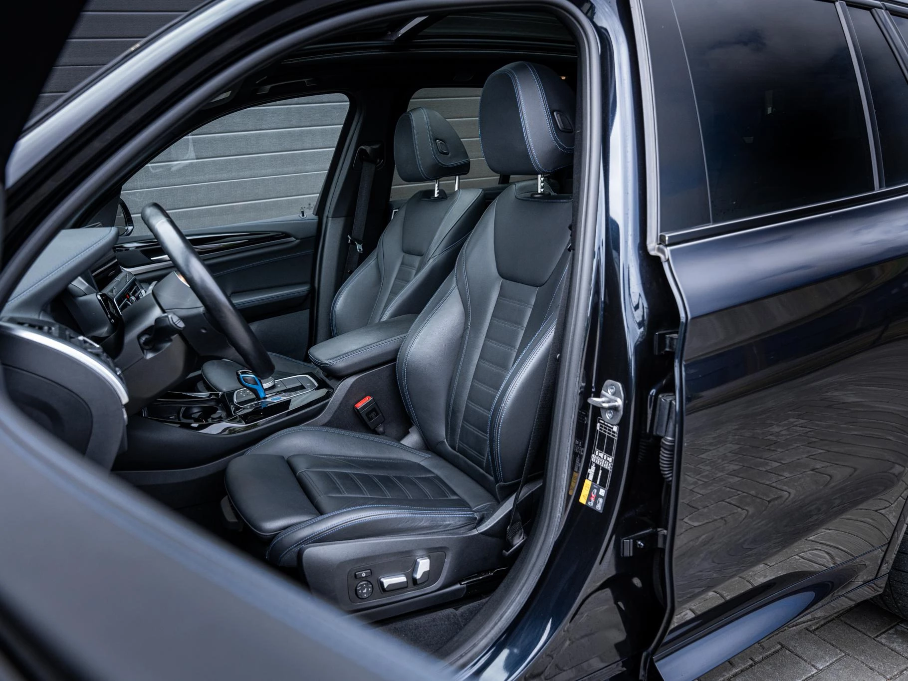 Hoofdafbeelding BMW iX3