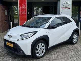 Toyota Aygo X 1.0 VVT-i MT FIRST EDITION APPLE/ANDROID CAMERA CLIMA AD-CRUISE 17'' LM-VELGEN EL-RAMEN/SPIEGELS NL-AUTO 1E-EIG