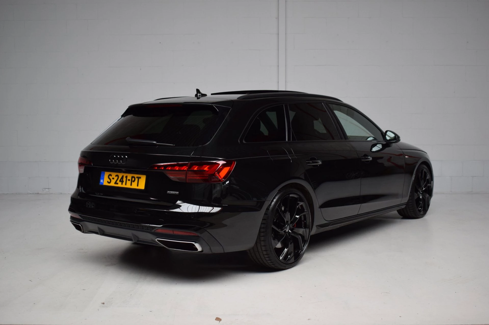 Hoofdafbeelding Audi A4