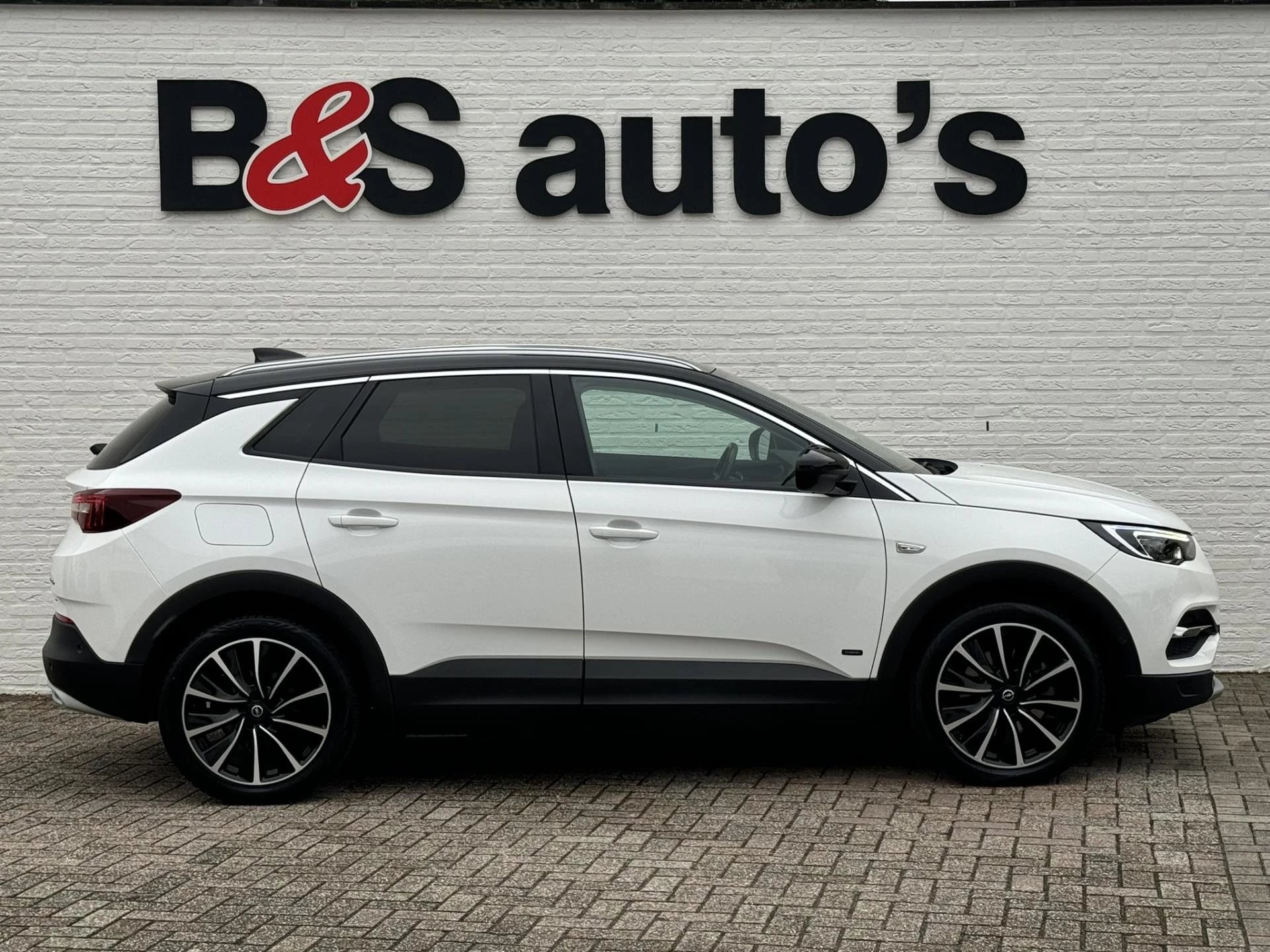 Hoofdafbeelding Opel Grandland X