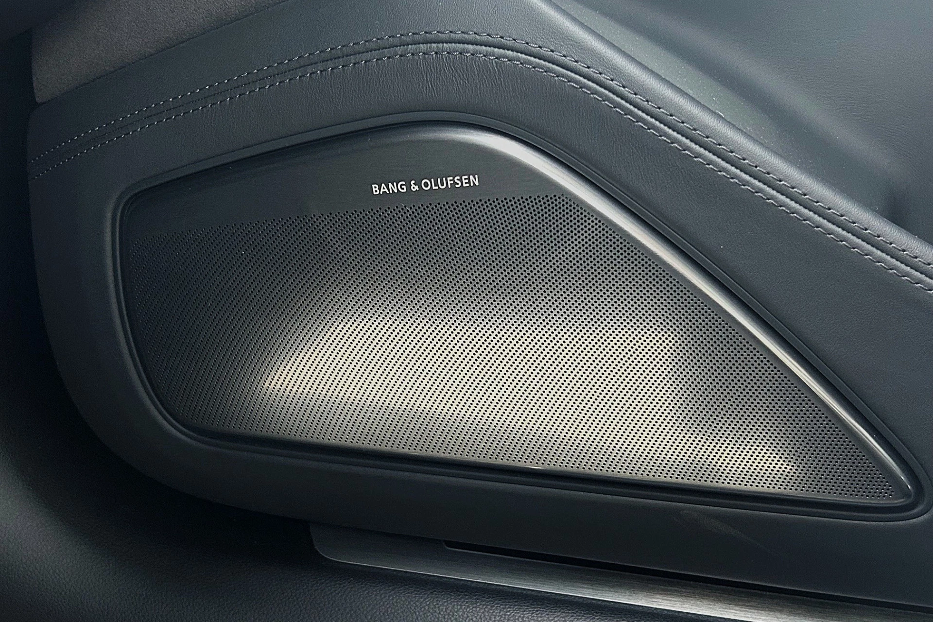 Hoofdafbeelding Audi A8