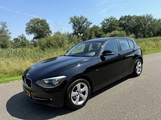 BMW 1 Serie 116d SPORT SPORTLiNE ORG.NL*NAP*NAVi! Distributie ketting NIEUW