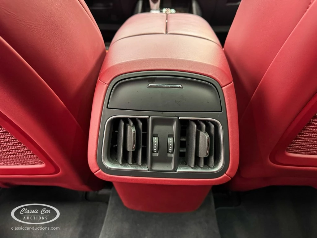 Hoofdafbeelding Maserati Levante
