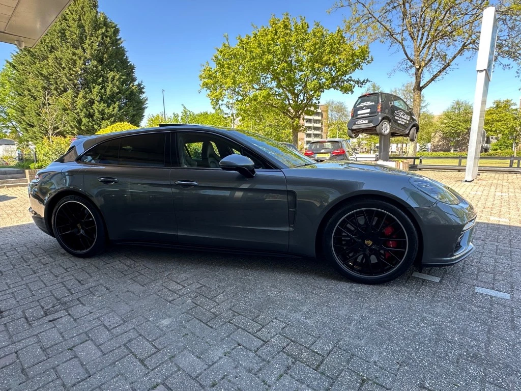 Hoofdafbeelding Porsche Panamera
