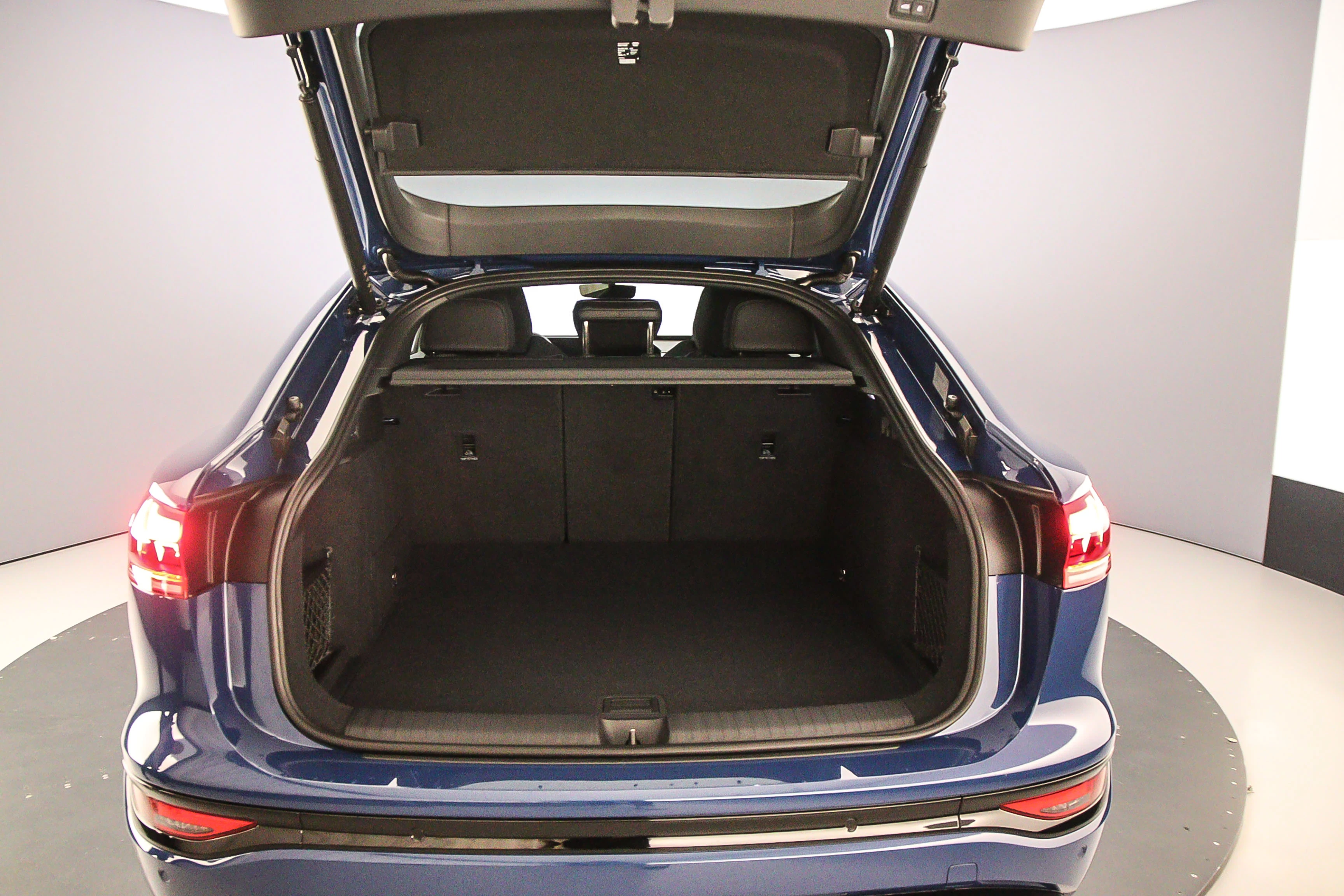 Hoofdafbeelding Audi Q6 e-tron