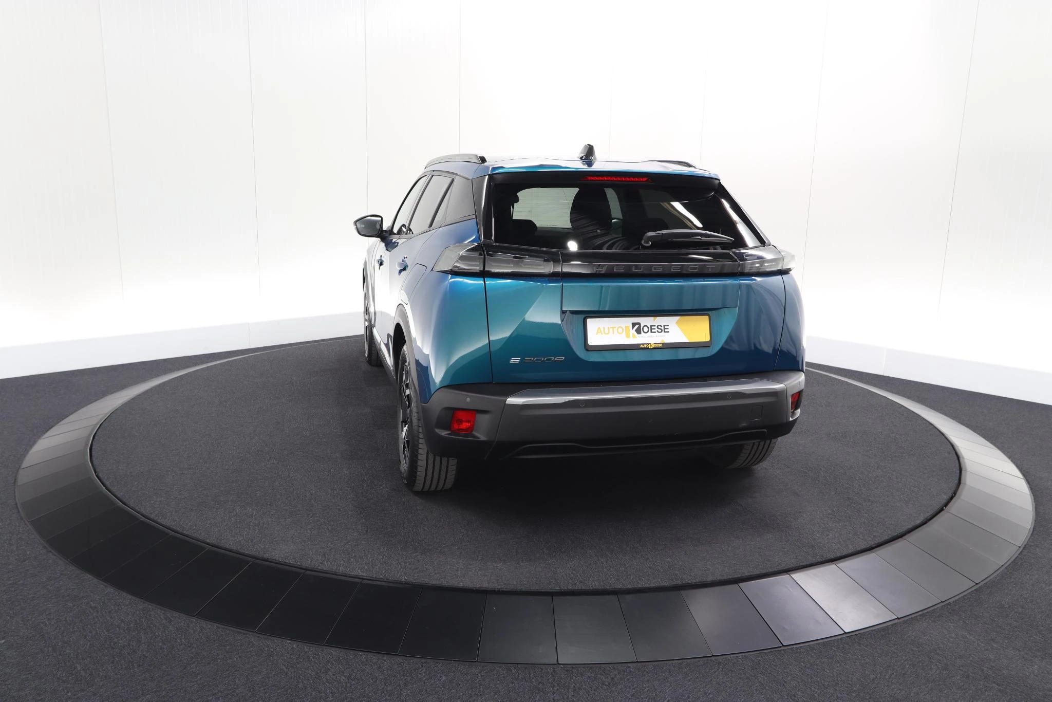 Hoofdafbeelding Peugeot e-2008