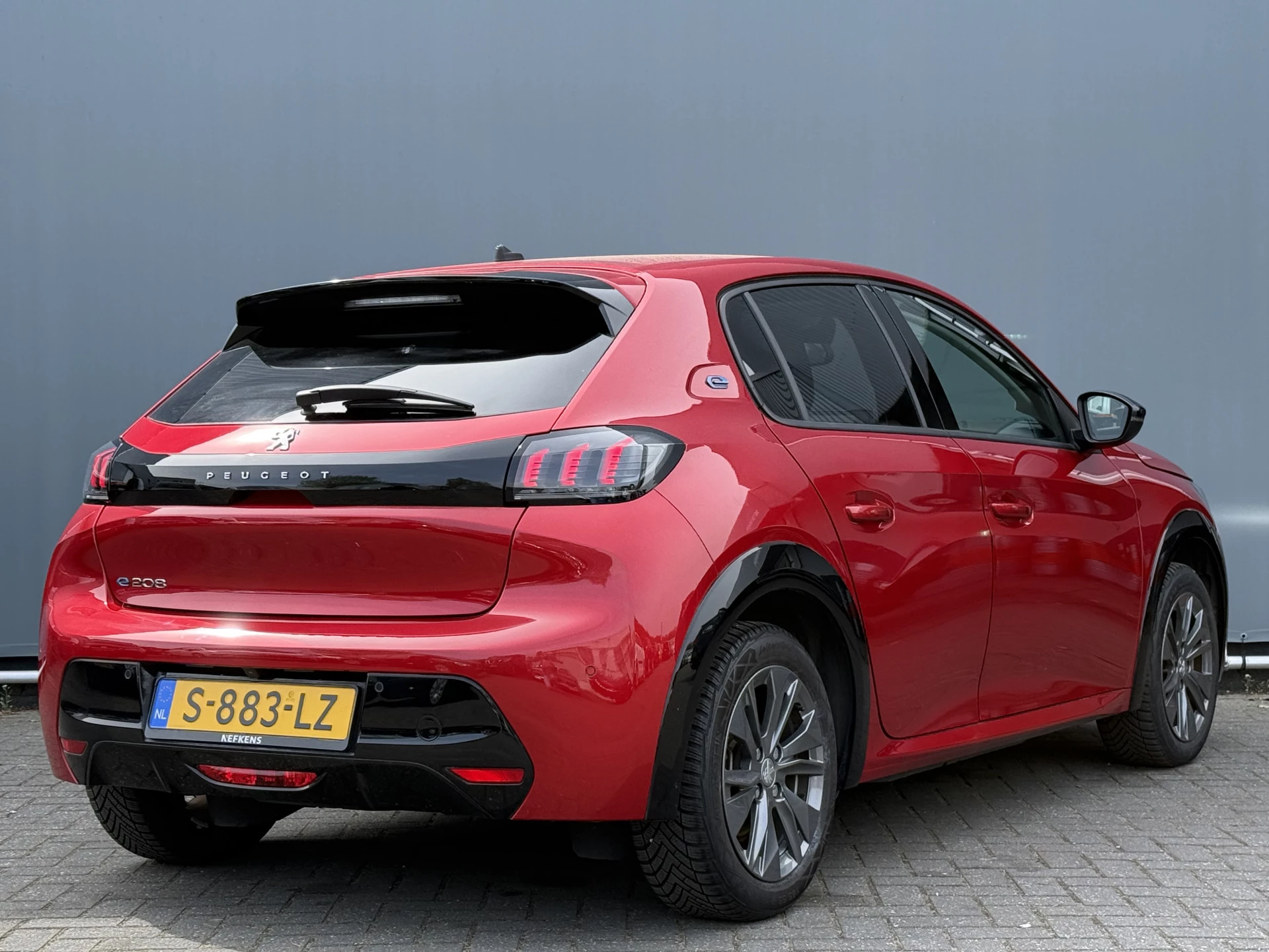 Hoofdafbeelding Peugeot e-208