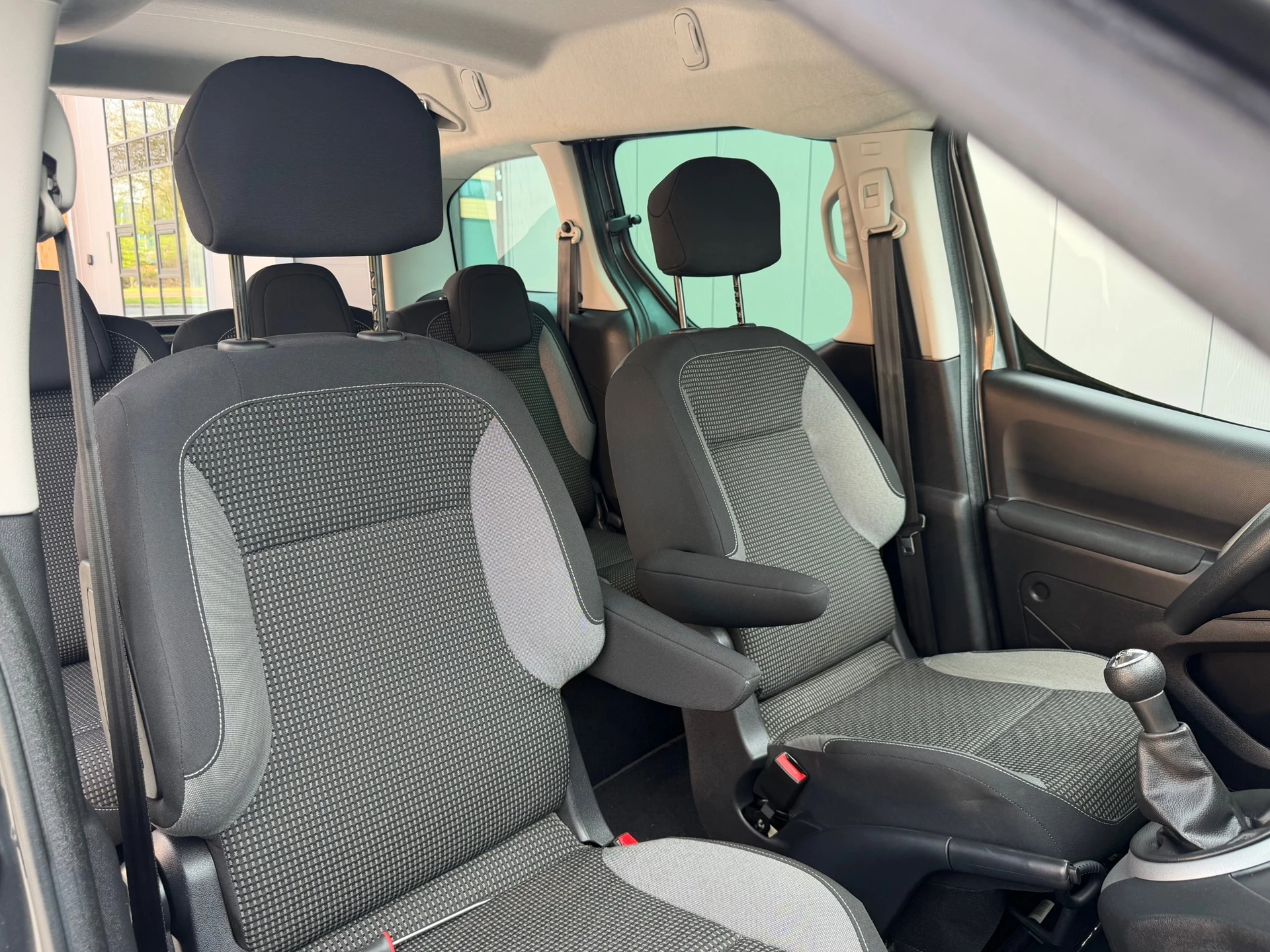 Hoofdafbeelding Peugeot Partner