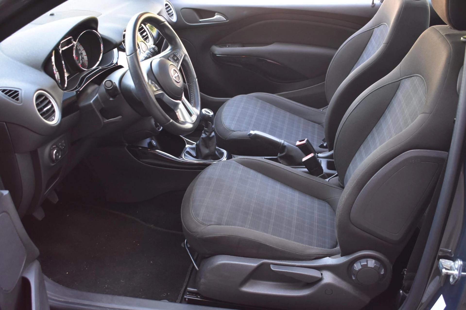 Hoofdafbeelding Opel ADAM