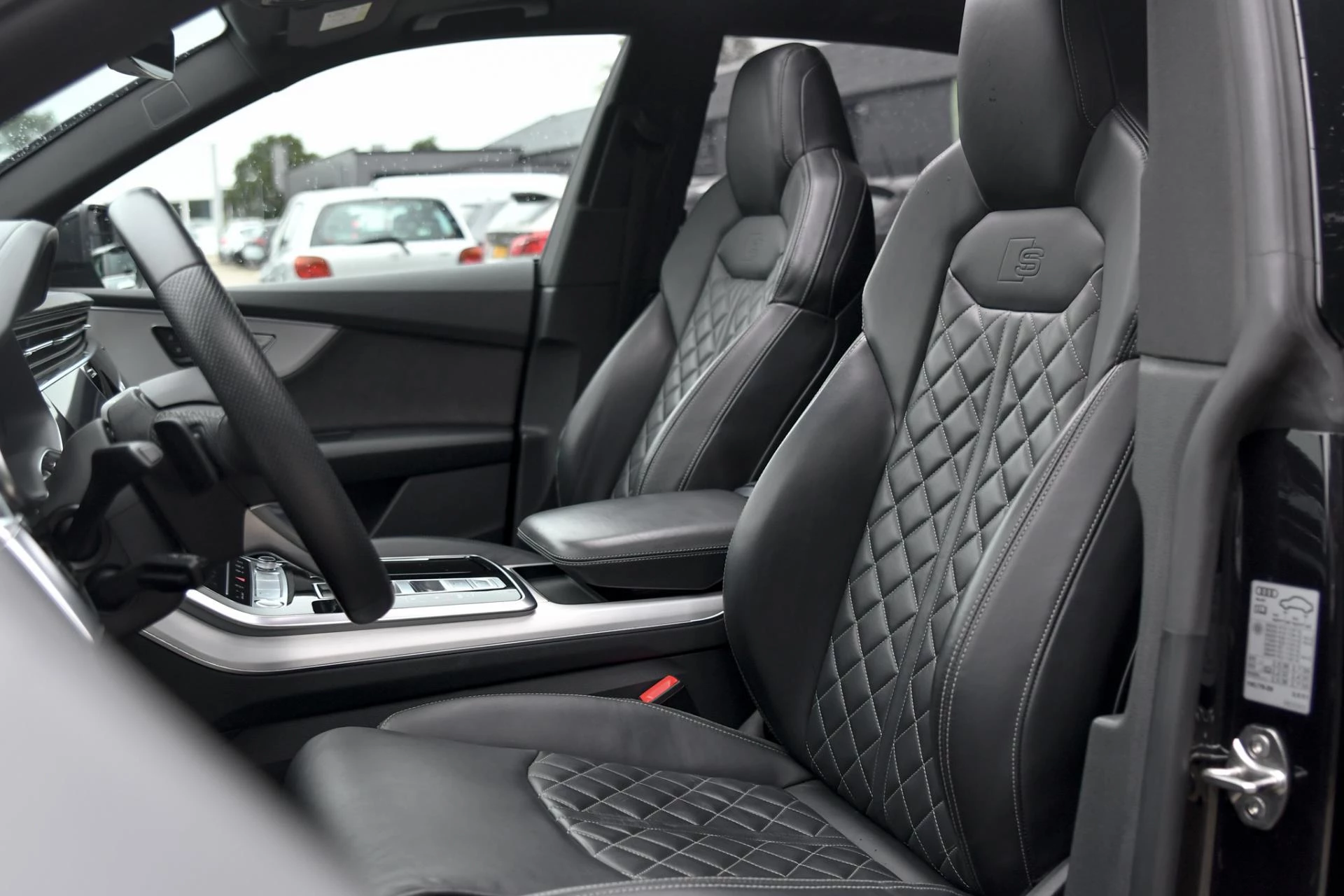 Hoofdafbeelding Audi Q8