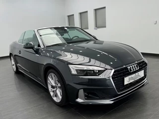 Hoofdafbeelding Audi A5 Audi A5 Cabriolet 40 Tfsi S-Tronic (150kW/204pk) ** MATRIX, LEDER, VIRTUAL, NEKVERW, 18-inch LMV, ADAPT. CRUISE ** 1e EIG - € 26.200,= onder NP ** ** INFORMEER OOK NAAR ONZE AANTREKKELIJKE FINANCIAL-LEASE TARIEVEN **