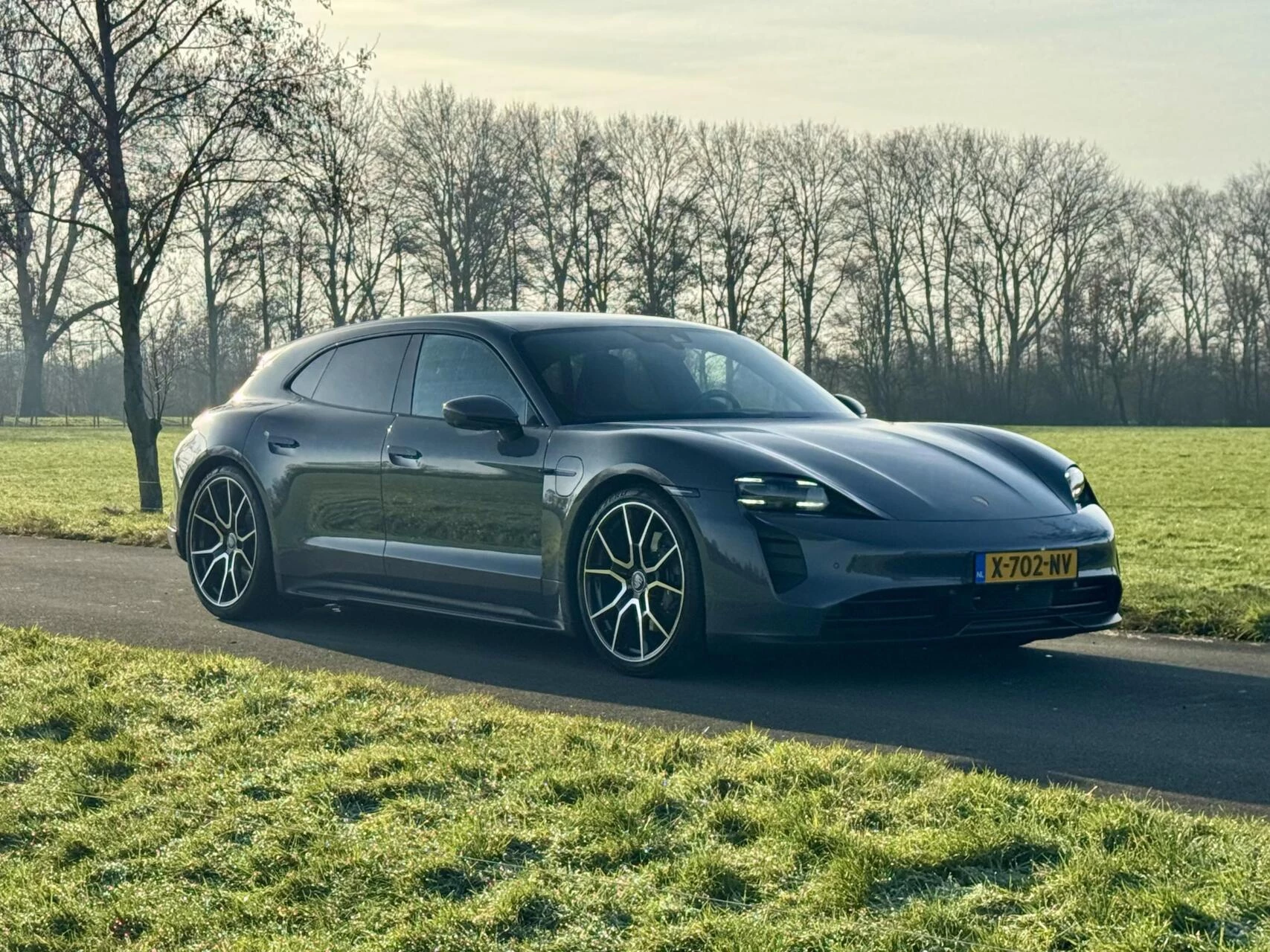 Hoofdafbeelding Porsche Taycan
