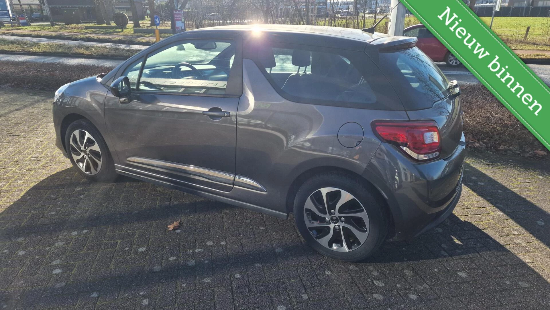 Hoofdafbeelding DS DS 3