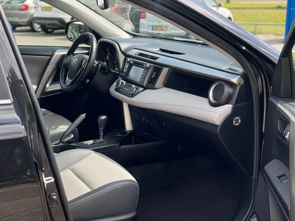 Hoofdafbeelding Toyota RAV4