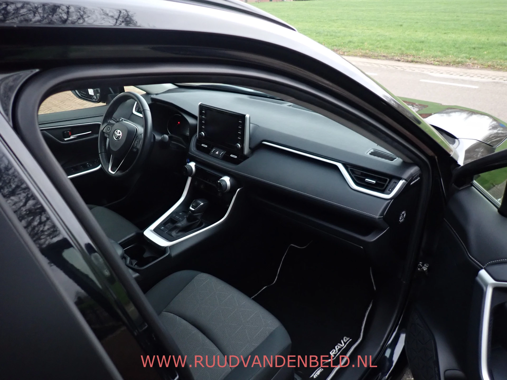 Hoofdafbeelding Toyota RAV4