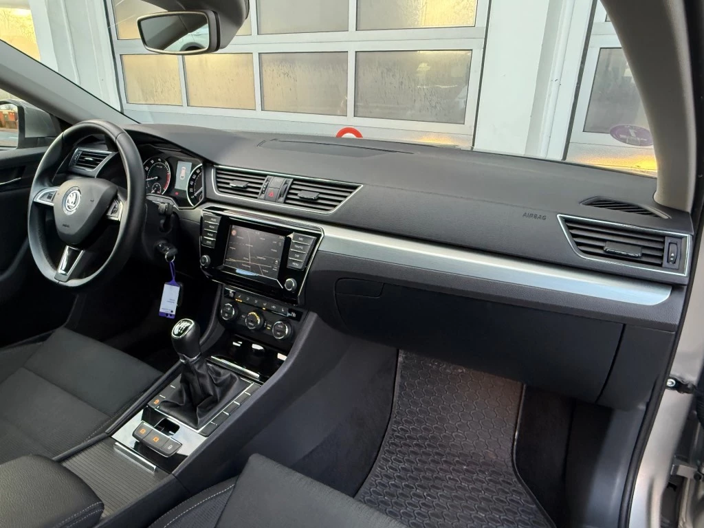 Hoofdafbeelding Škoda Superb