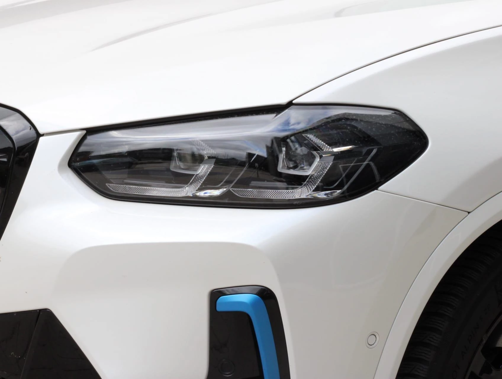 Hoofdafbeelding BMW iX3