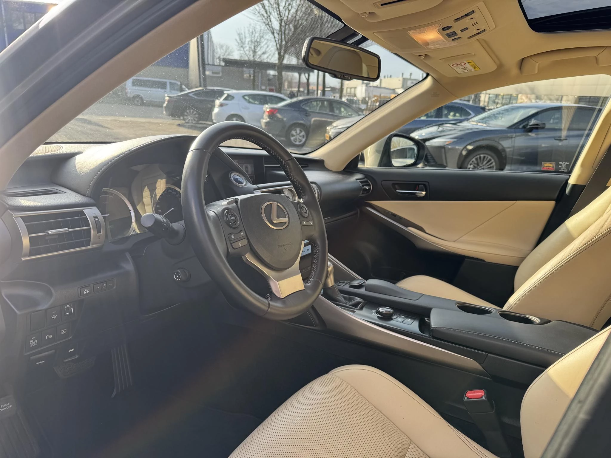 Hoofdafbeelding Lexus IS