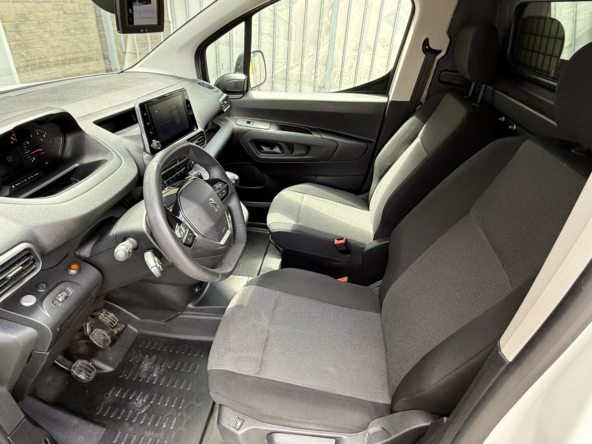 Hoofdafbeelding Peugeot Partner