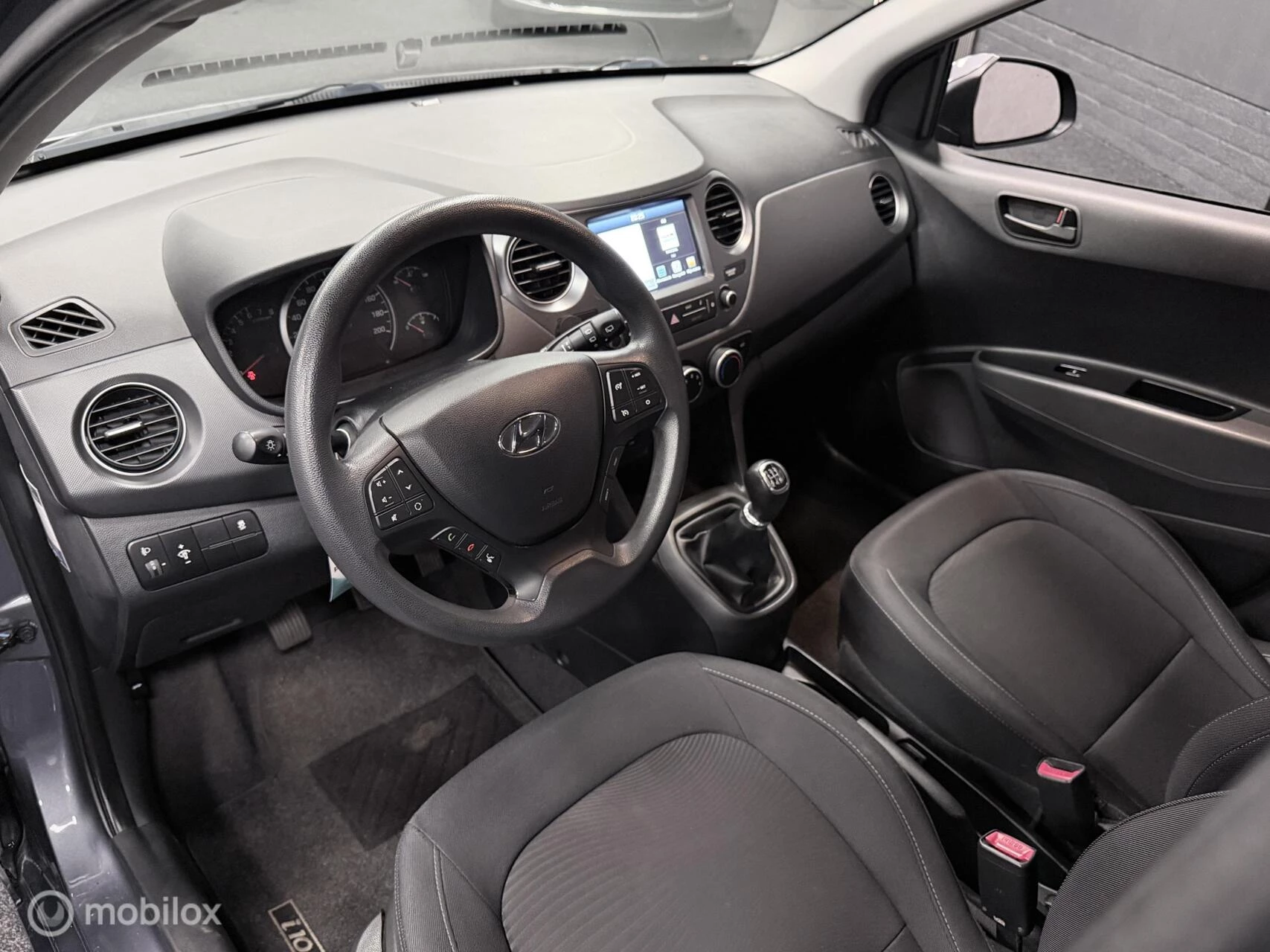Hoofdafbeelding Hyundai i10