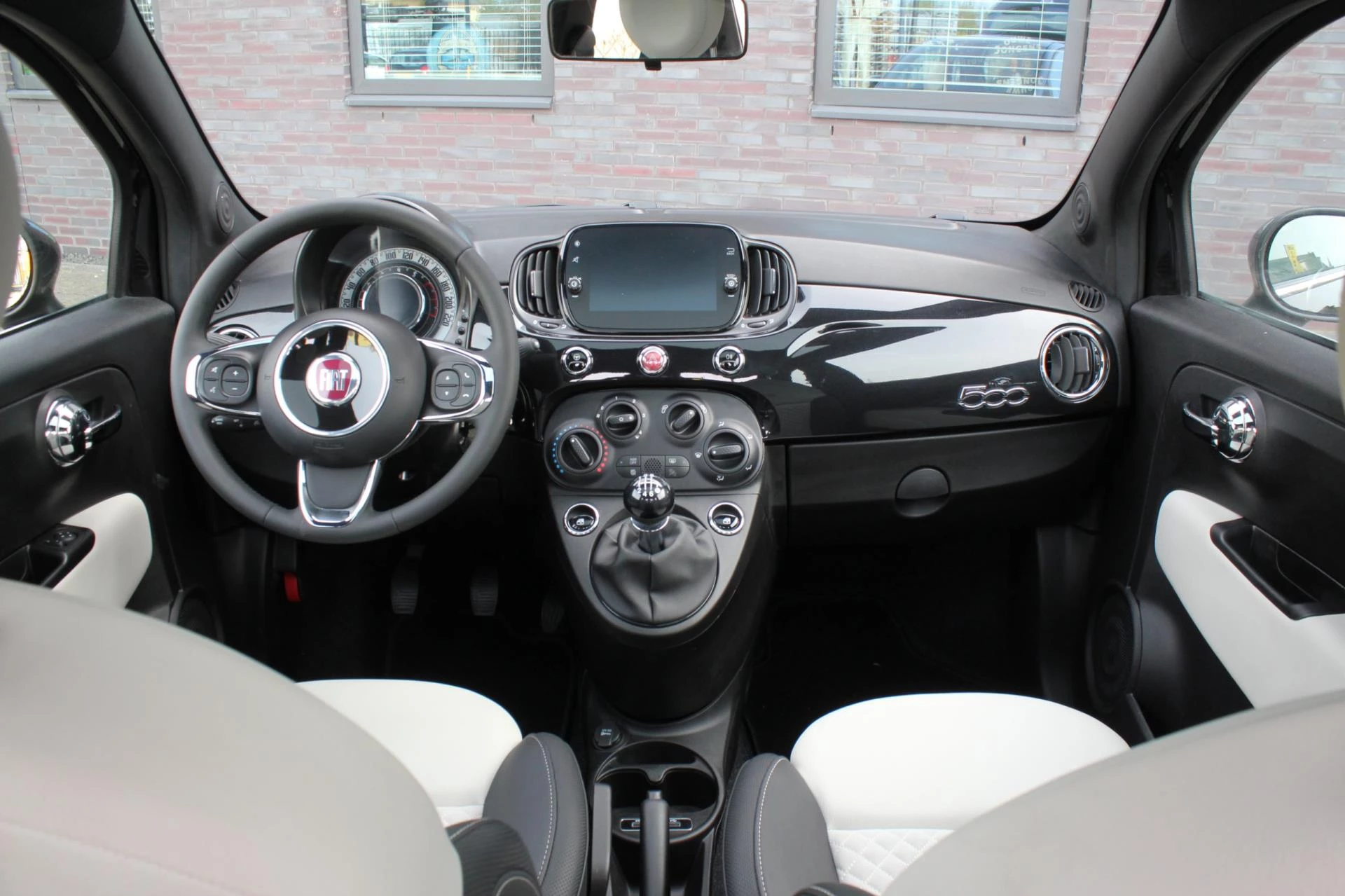 Hoofdafbeelding Fiat 500