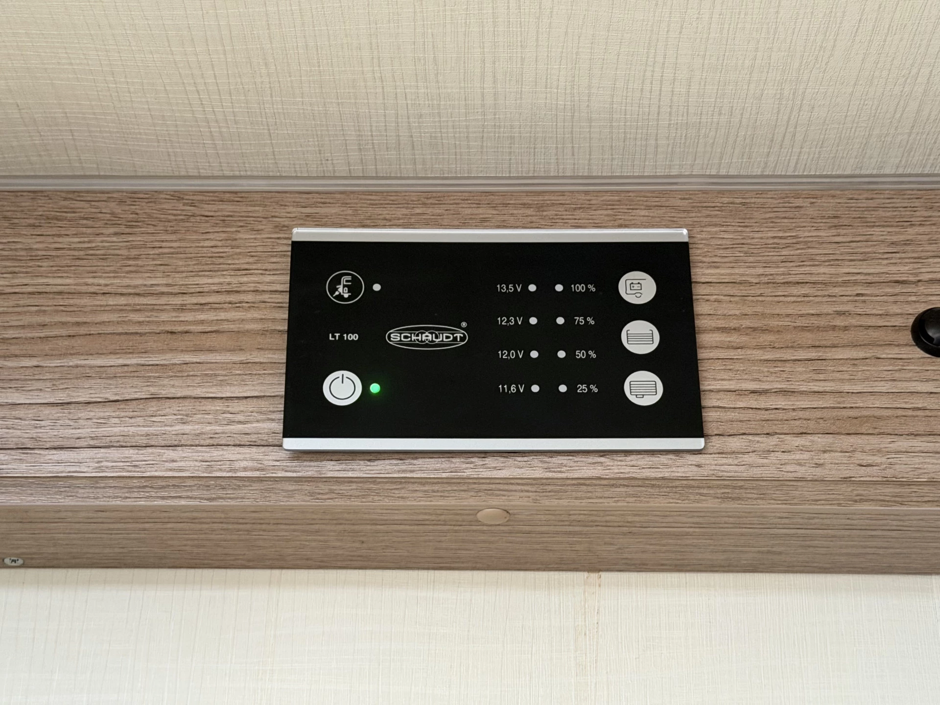 Hoofdafbeelding Carado I 447