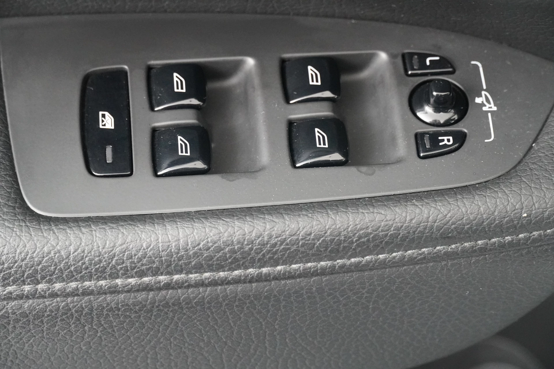 Hoofdafbeelding Volvo V90
