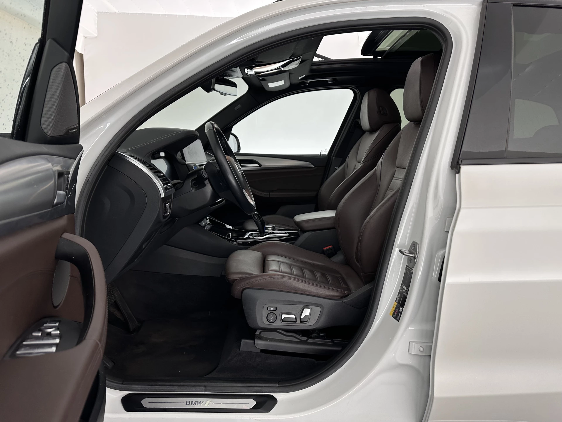 Hoofdafbeelding BMW iX3